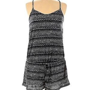 Xhilaration small black/white romper size s